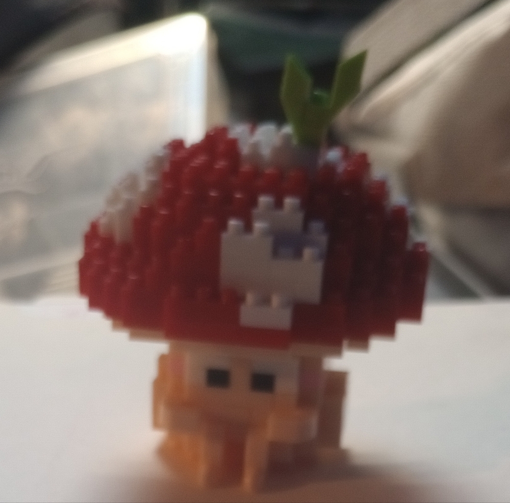 Mushroom Building Blocks Puzzle - Red, White, and Green - Picture 6 of 6